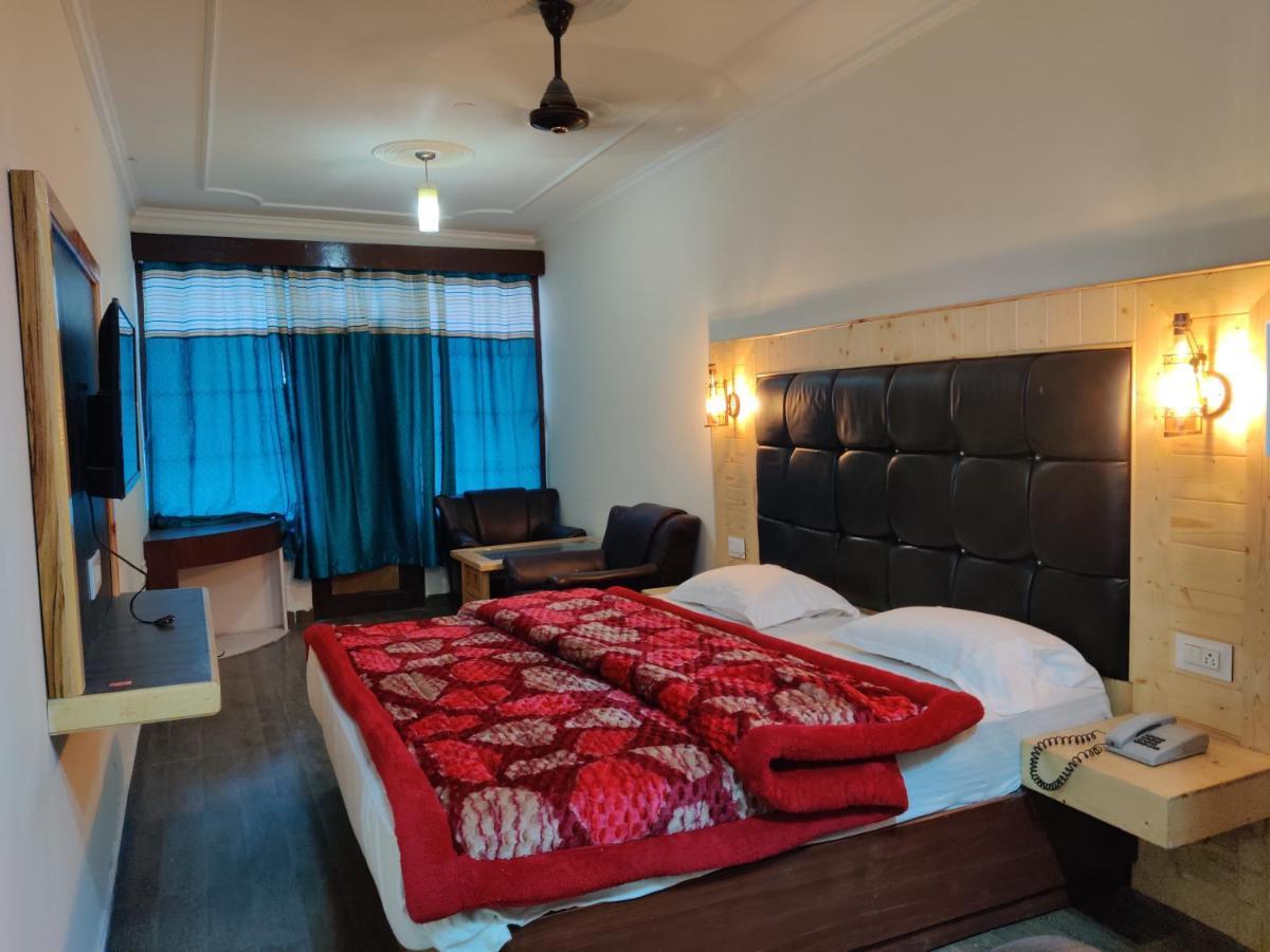 Hotel Hawa Mahal Manāli Extérieur photo