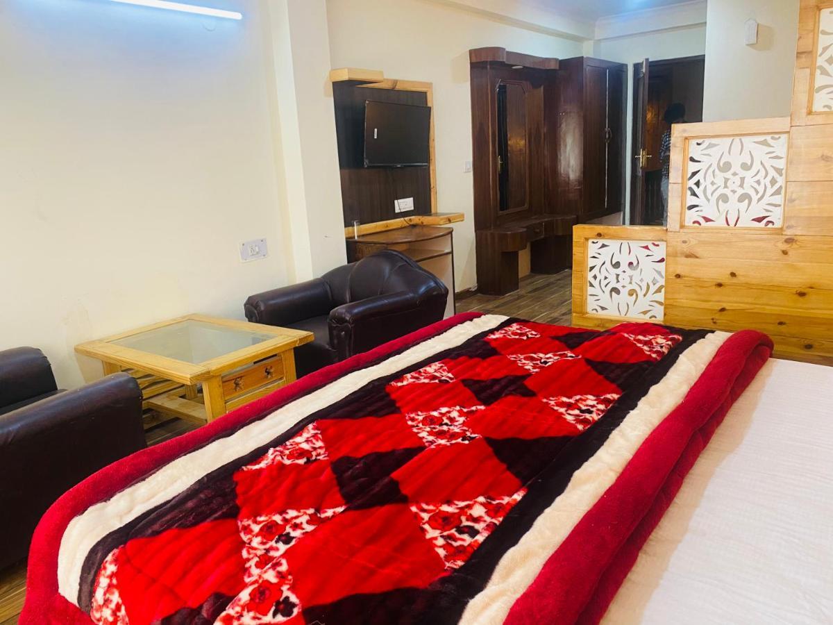 Hotel Hawa Mahal Manāli Extérieur photo