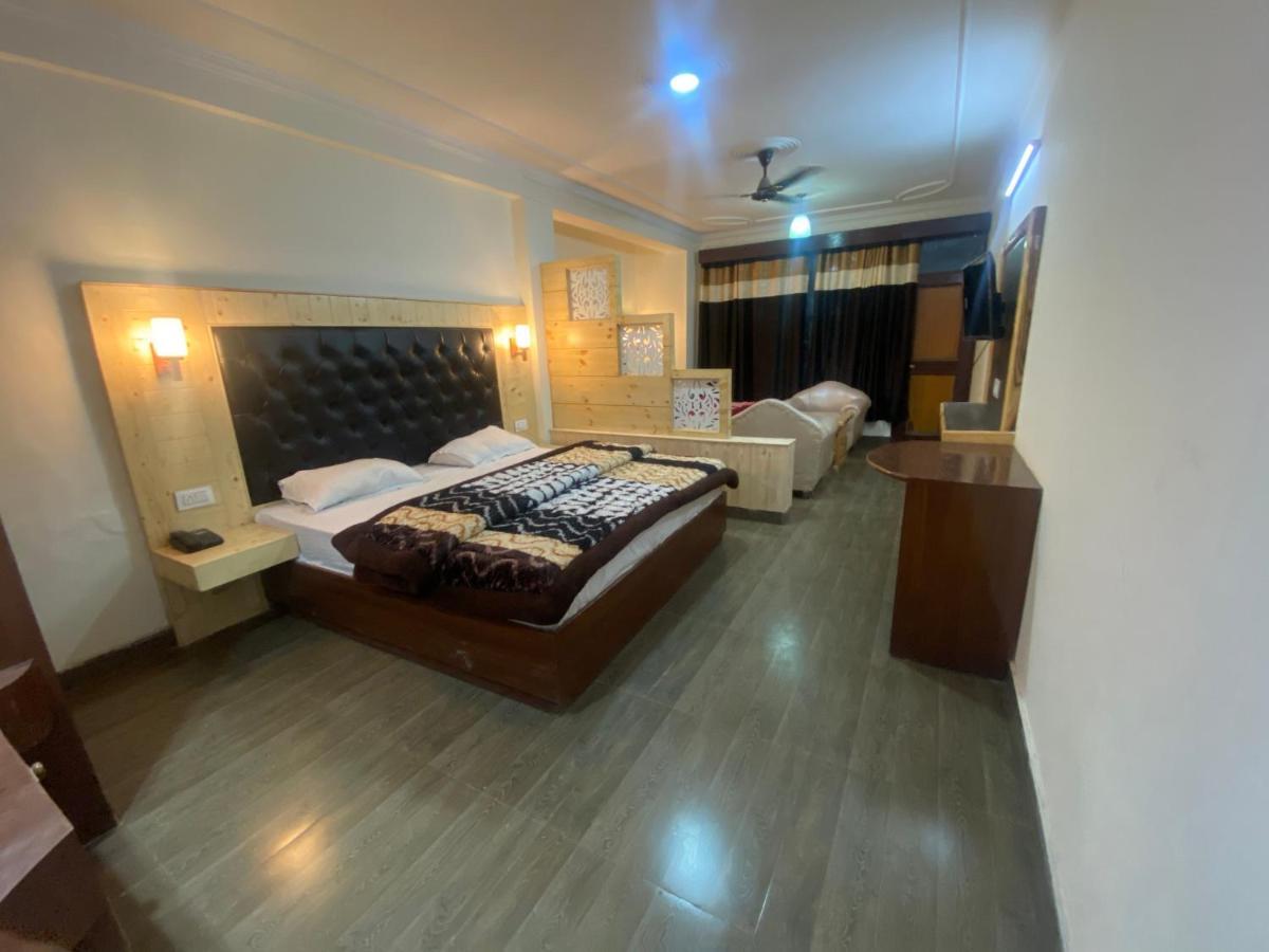 Hotel Hawa Mahal Manāli Extérieur photo