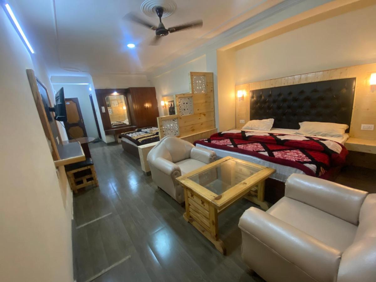 Hotel Hawa Mahal Manāli Extérieur photo